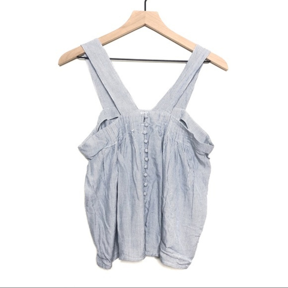 McGuire top